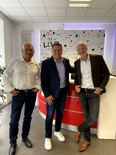 L'&eacute;quipe KW Luxembourg au bureau